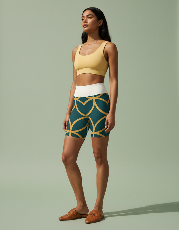 Yoga Shorts in Sora