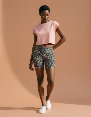 Women's Torajan Patterns Short Shorts