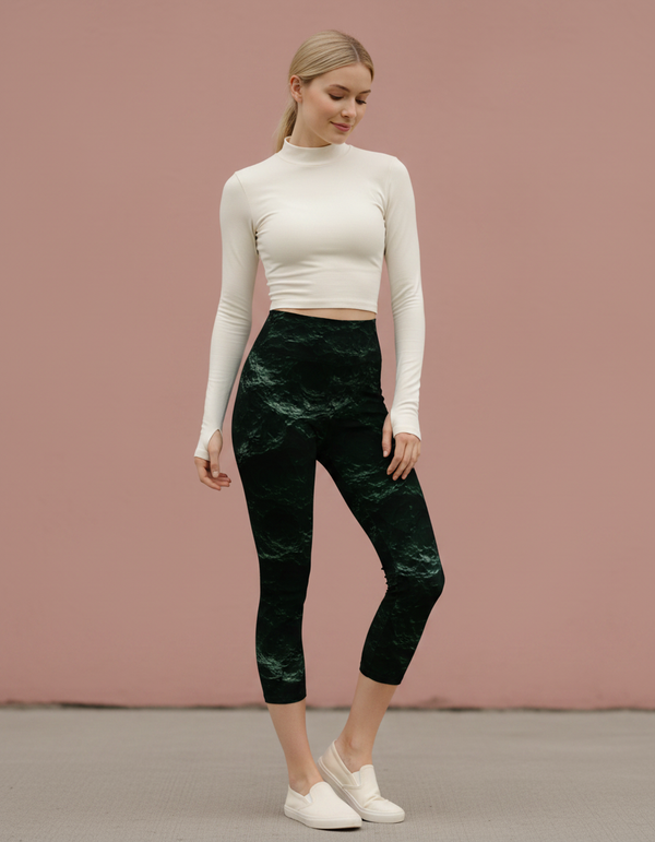 Leggings in Runway Emerald Eclipse