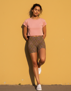 Women's Vibrant Seamless Patterns Short Shorts
